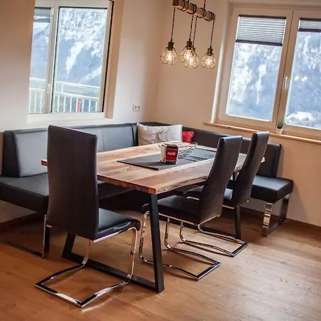 Alpenblick De Luxe 厄茨