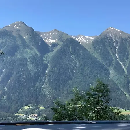 Alpenblick De Luxe 度假居